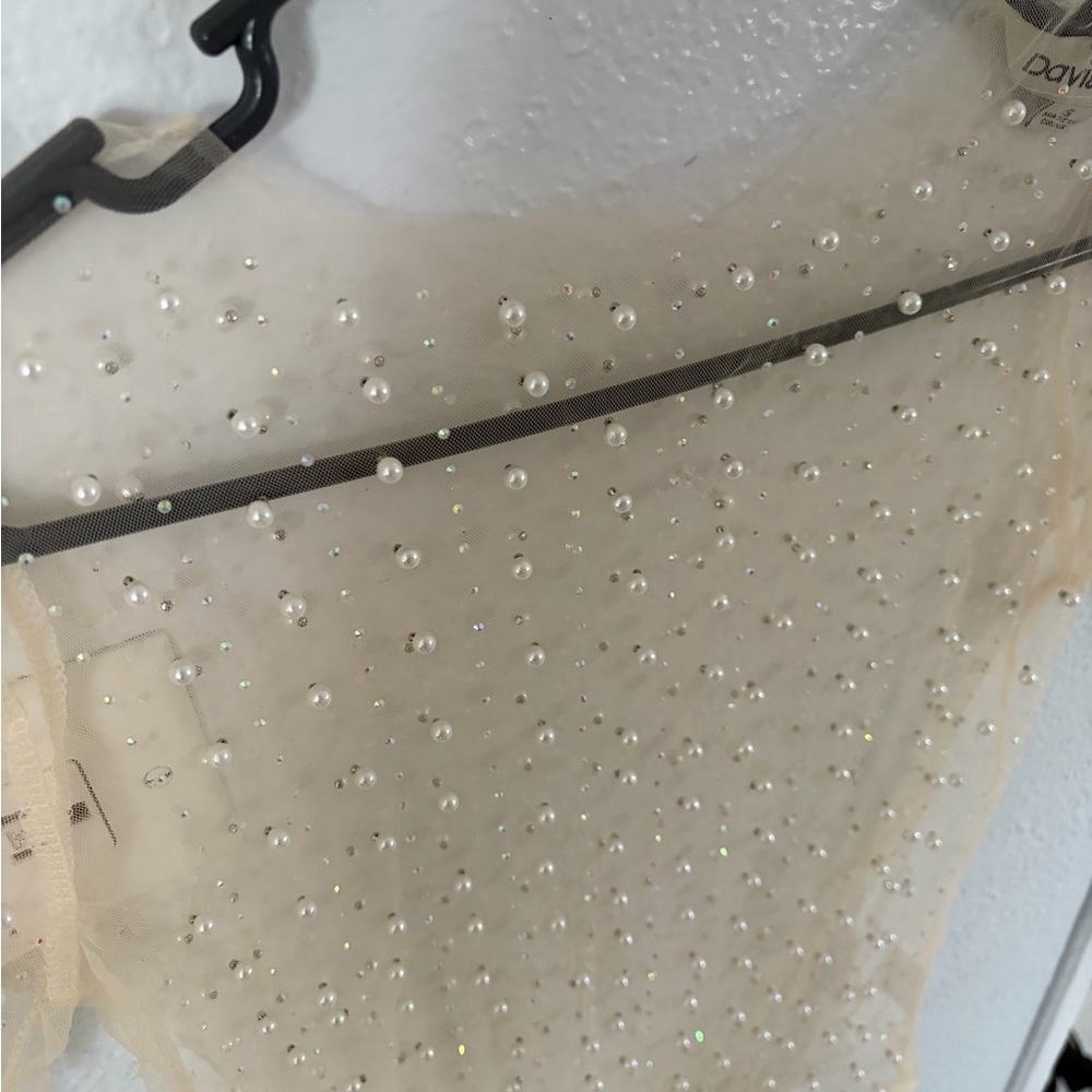 DAVI & DANI Pearl Embellished Cream Top